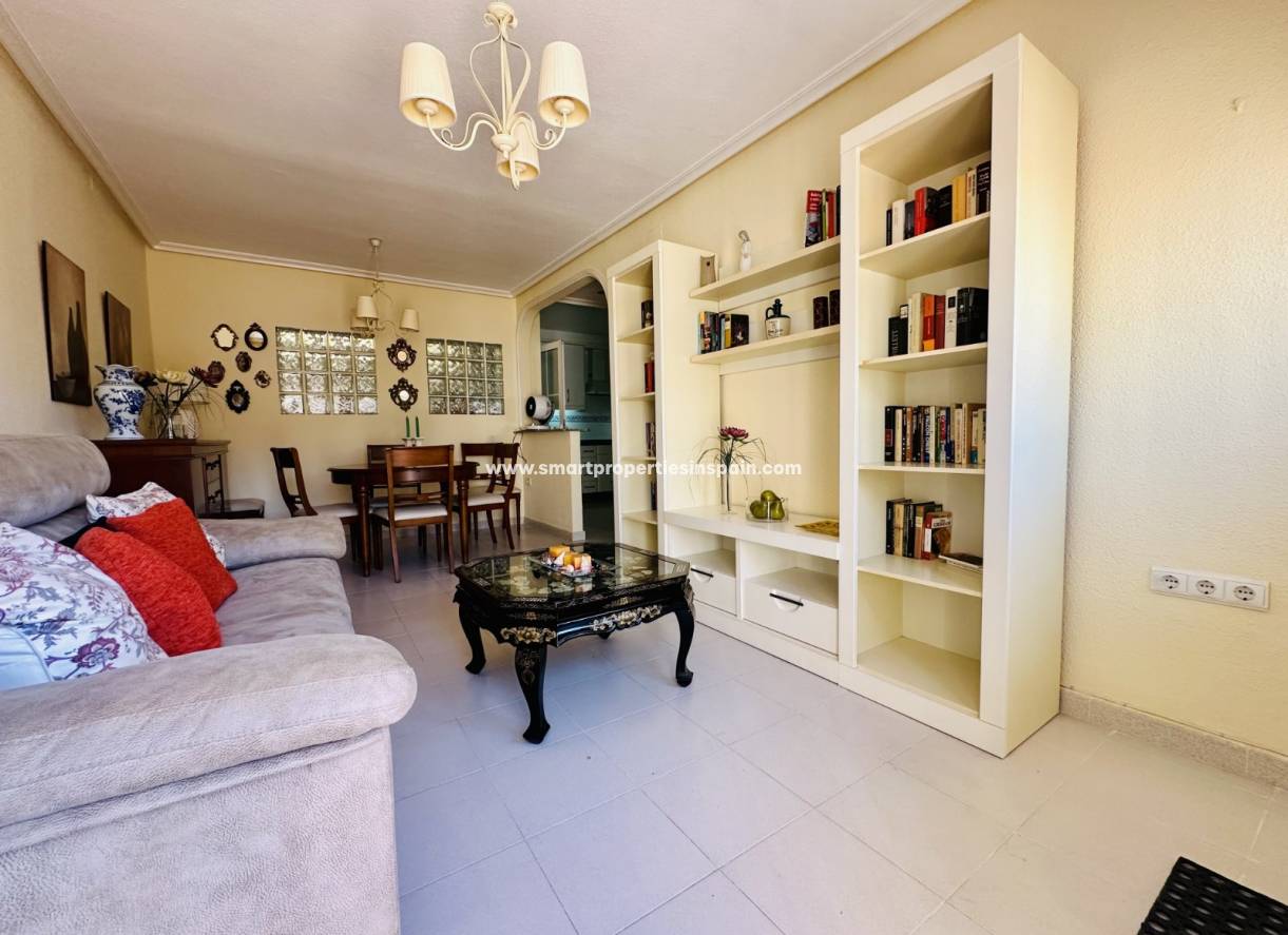 Reventa - Vivienda Adosada - La Marina - Urbanización La Marina