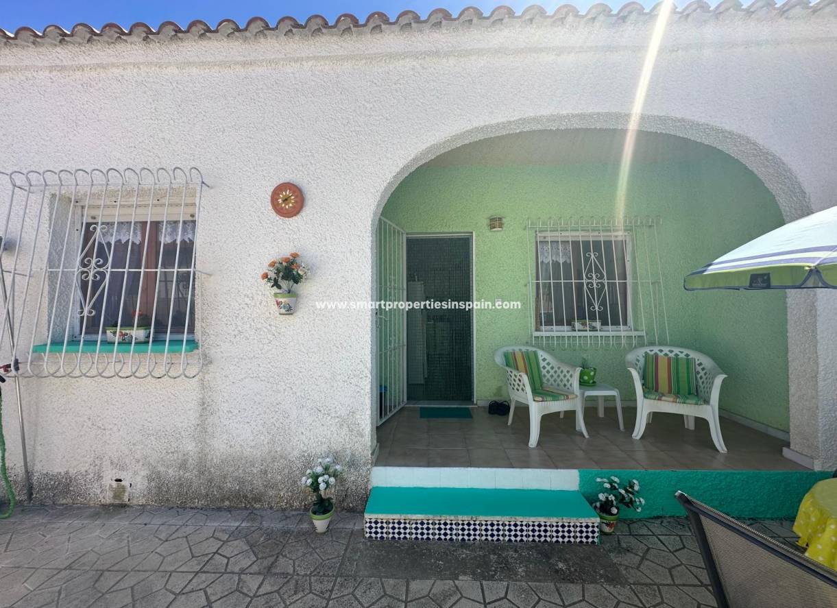 Reventa - Vivienda Adosada - La Marina - Urbanización La Marina