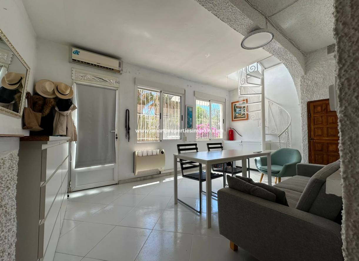 Reventa - Vivienda Adosada - La Marina - Urbanización La Marina
