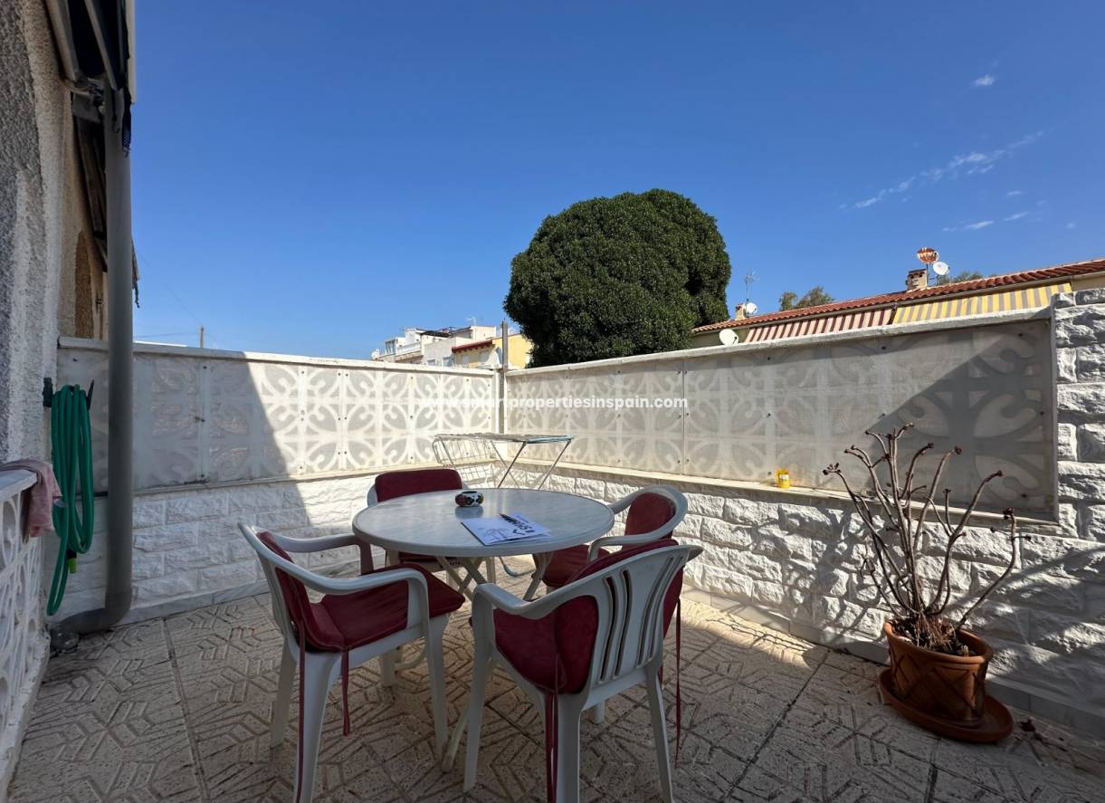 Reventa - Vivienda Adosada - La Marina - Urbanización La Marina