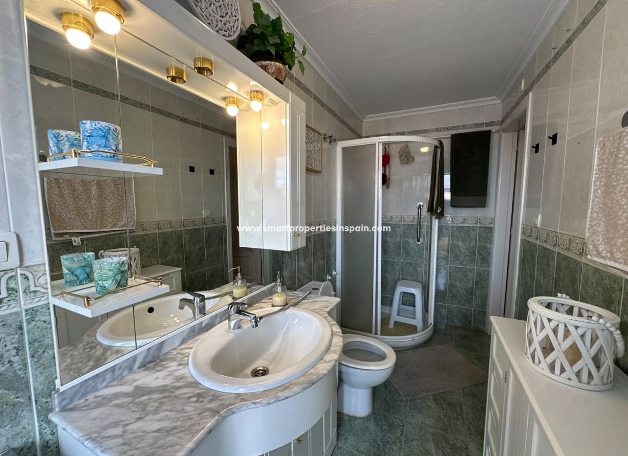 Reventa - Vivienda Adosada - La Marina - Urbanización La Marina