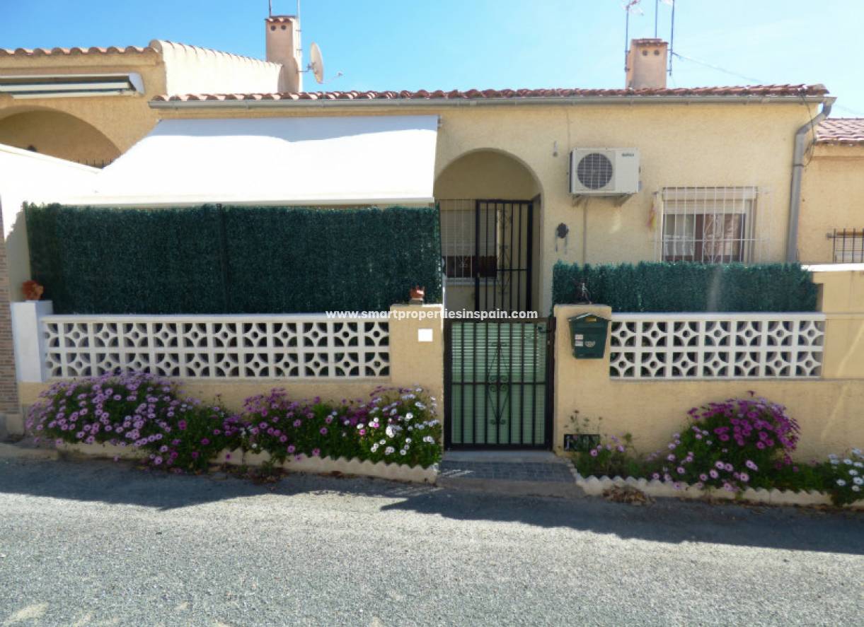 Reventa - Vivienda Adosada - La Marina - Urbanización La Marina