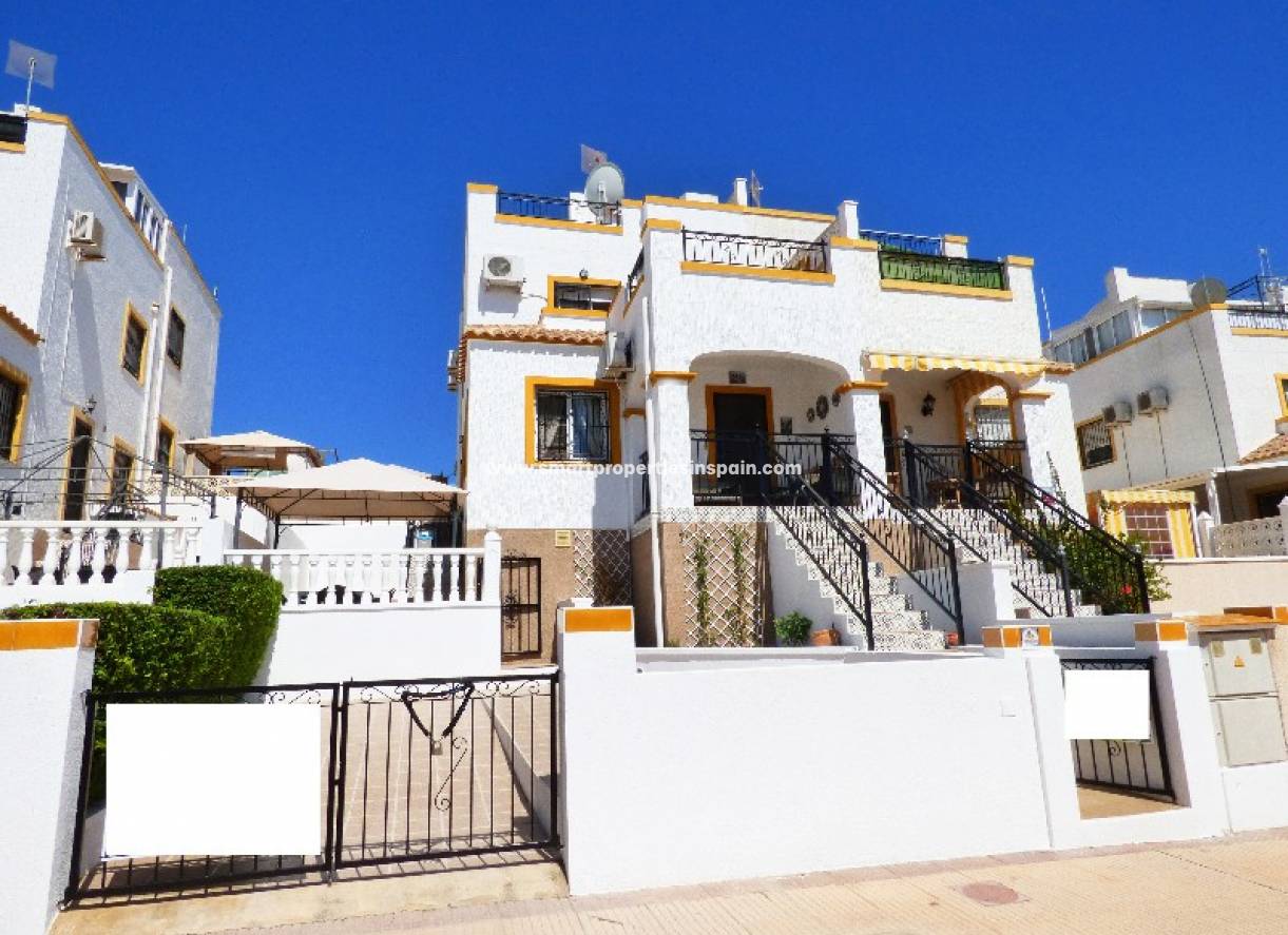 Reventa - Vivienda Semi Adosada - La Marina - Urbanización La Marina