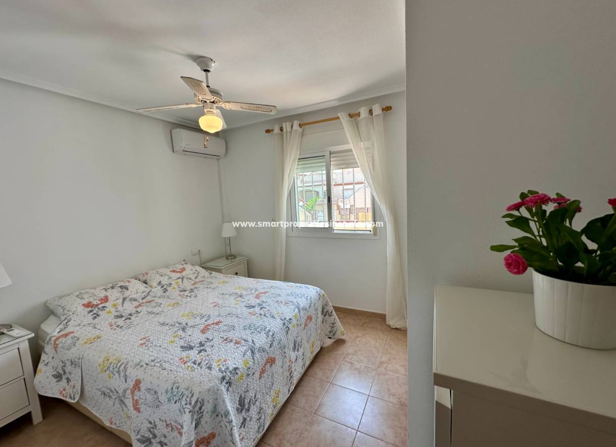 Reventa - Vivienda Semi Adosada - La Marina - Urbanización La Marina