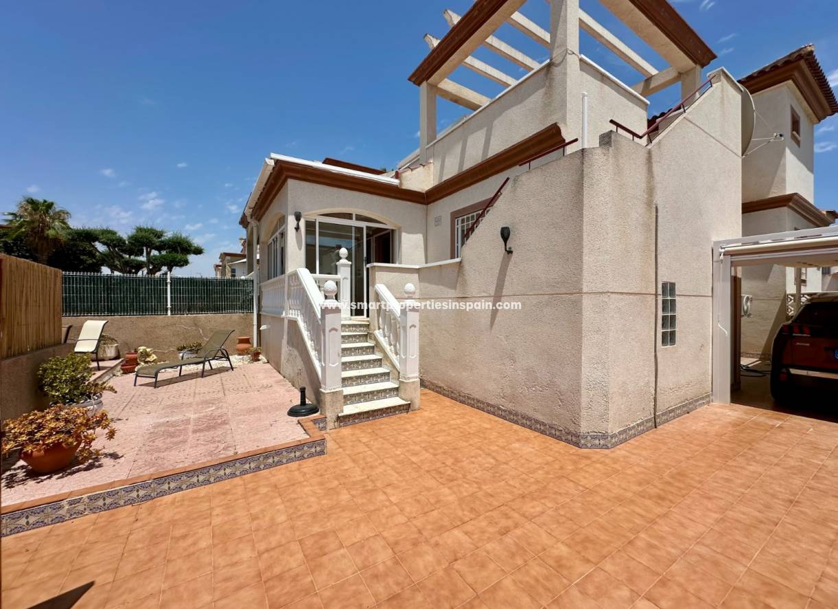 Reventa - Vivienda Semi Adosada - La Marina - Urbanización La Marina