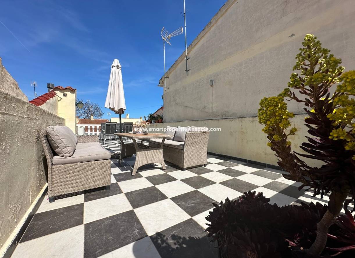 Reventa - Vivienda Semi Adosada - La Marina - Urbanización La Marina