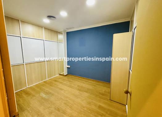 Revente - commercial - Guardamar  - Centro