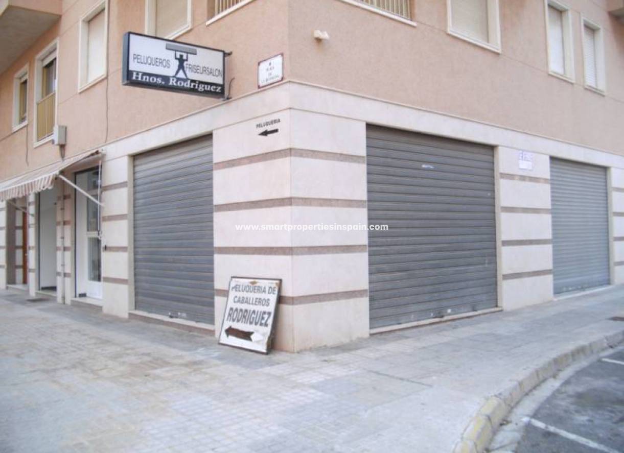 Revente - commercial - La Marina - La Marina Village