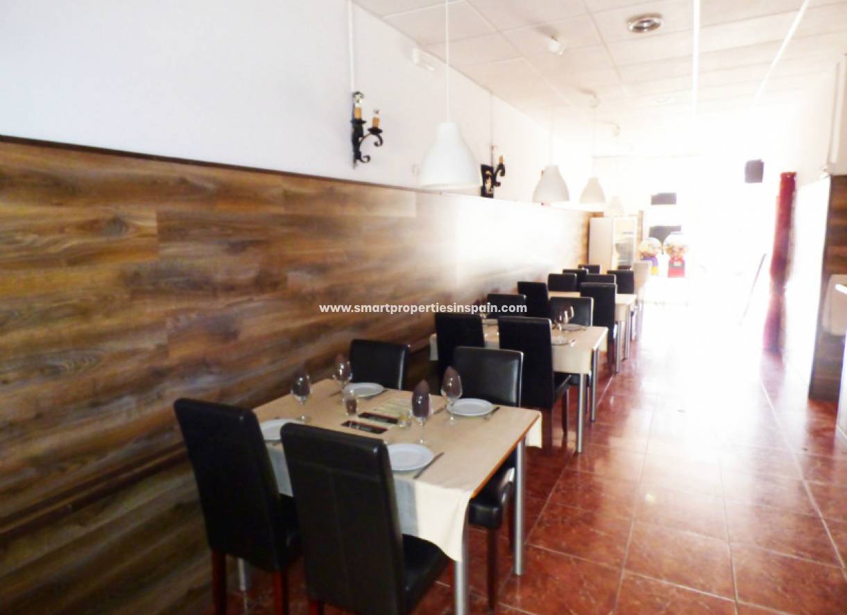 Revente - commercial - La Marina - Urbanización La Marina