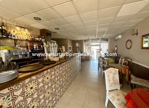 Revente - commercial - La Marina - Urbanización La Marina