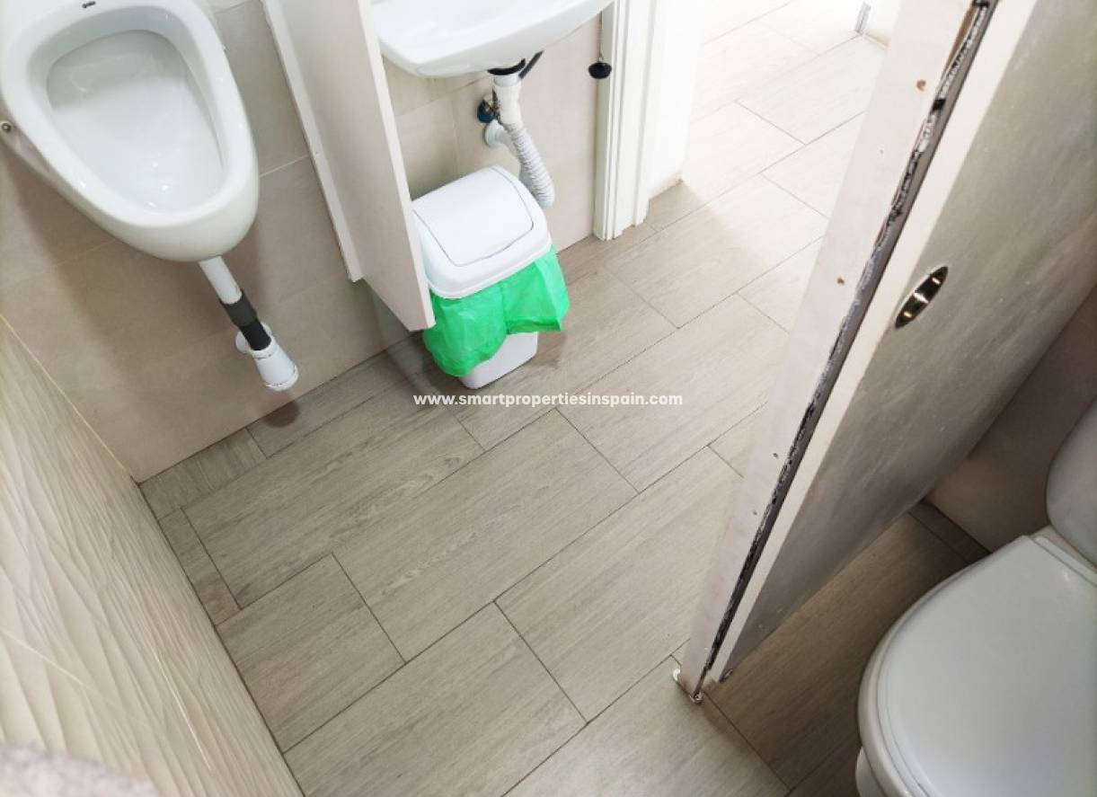 Revente - commercial - La Marina