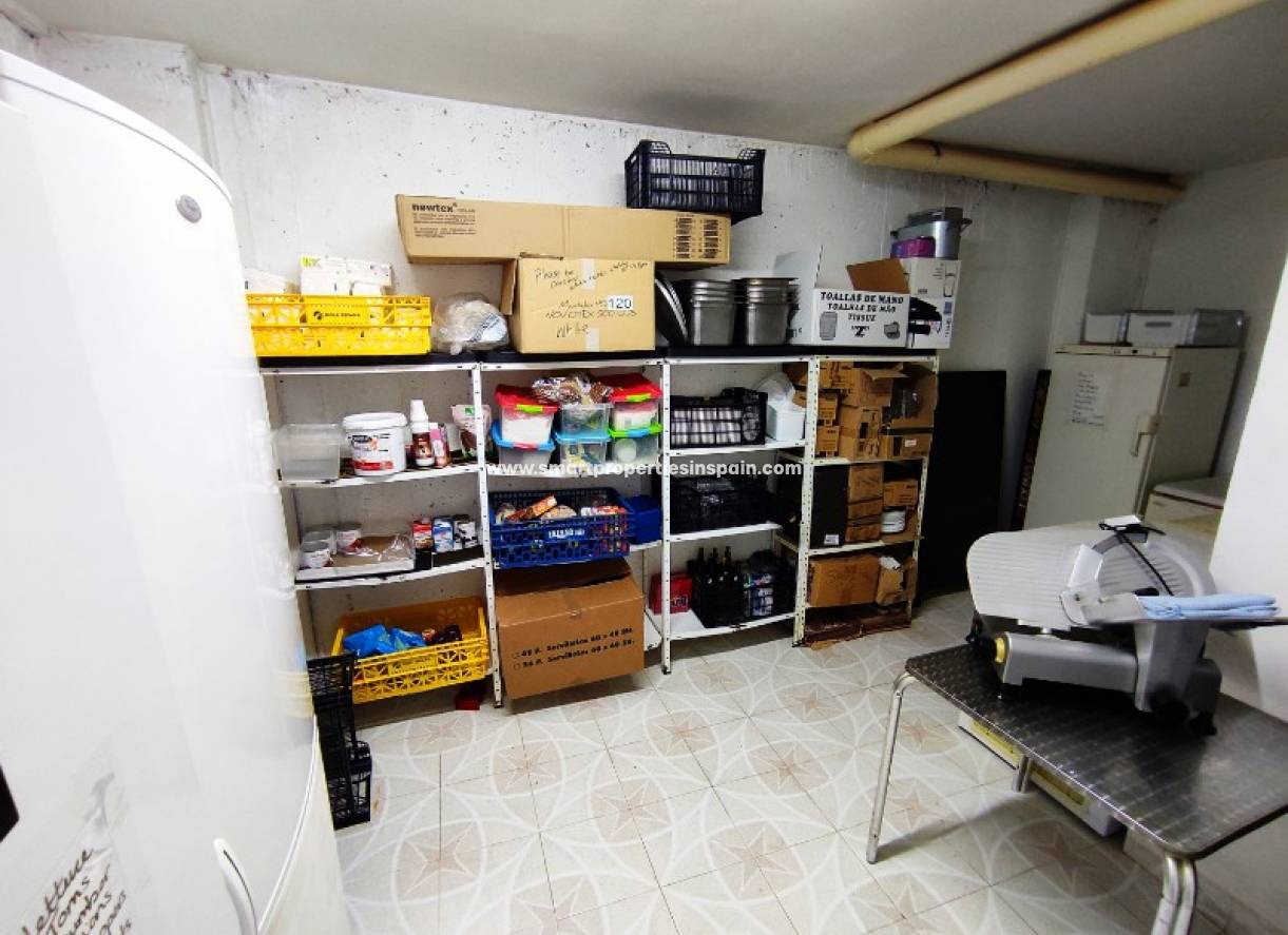 Revente - commercial - La Marina