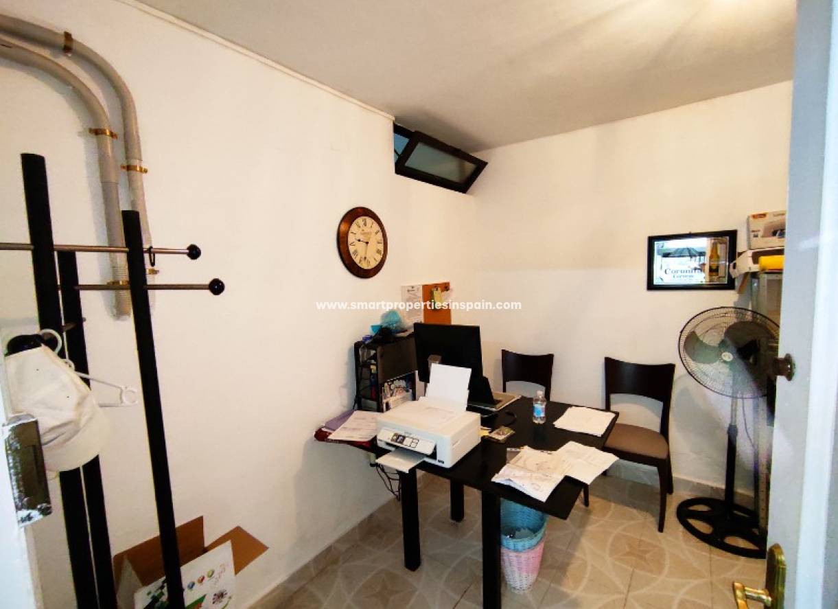 Revente - commercial - La Marina
