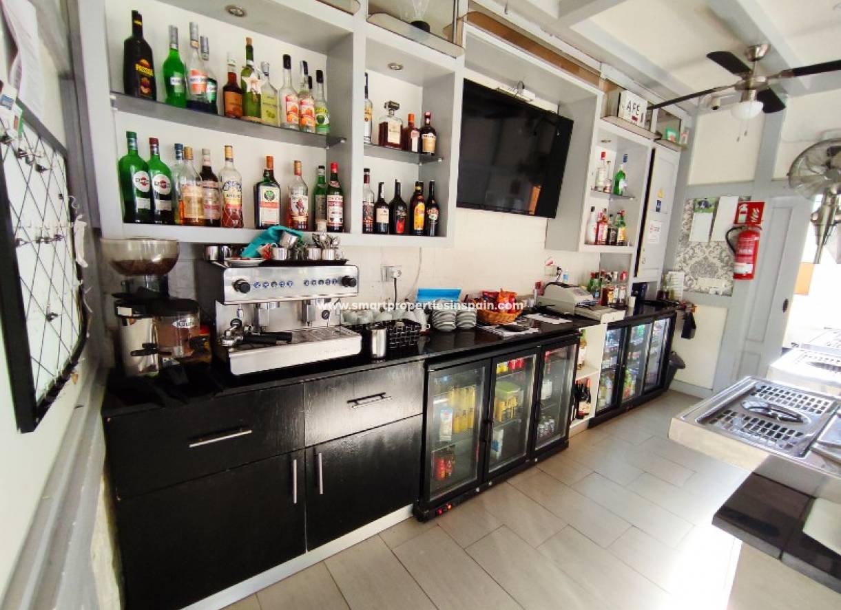 Revente - commercial - La Marina