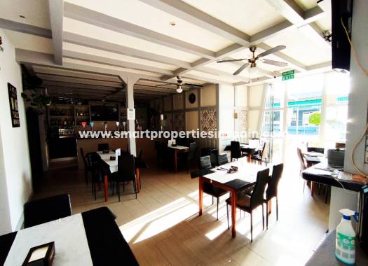 Revente - commercial - La Marina