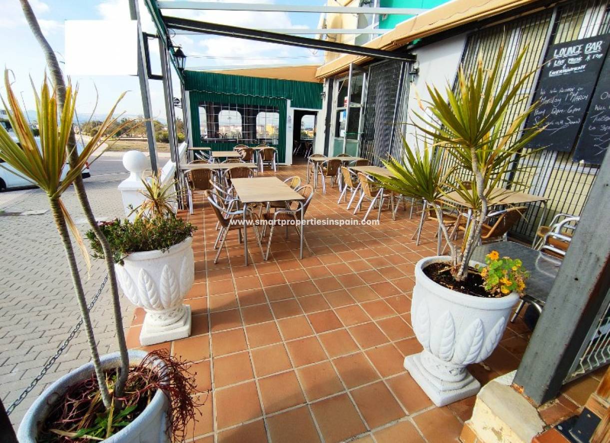 Revente - commercial - La Marina