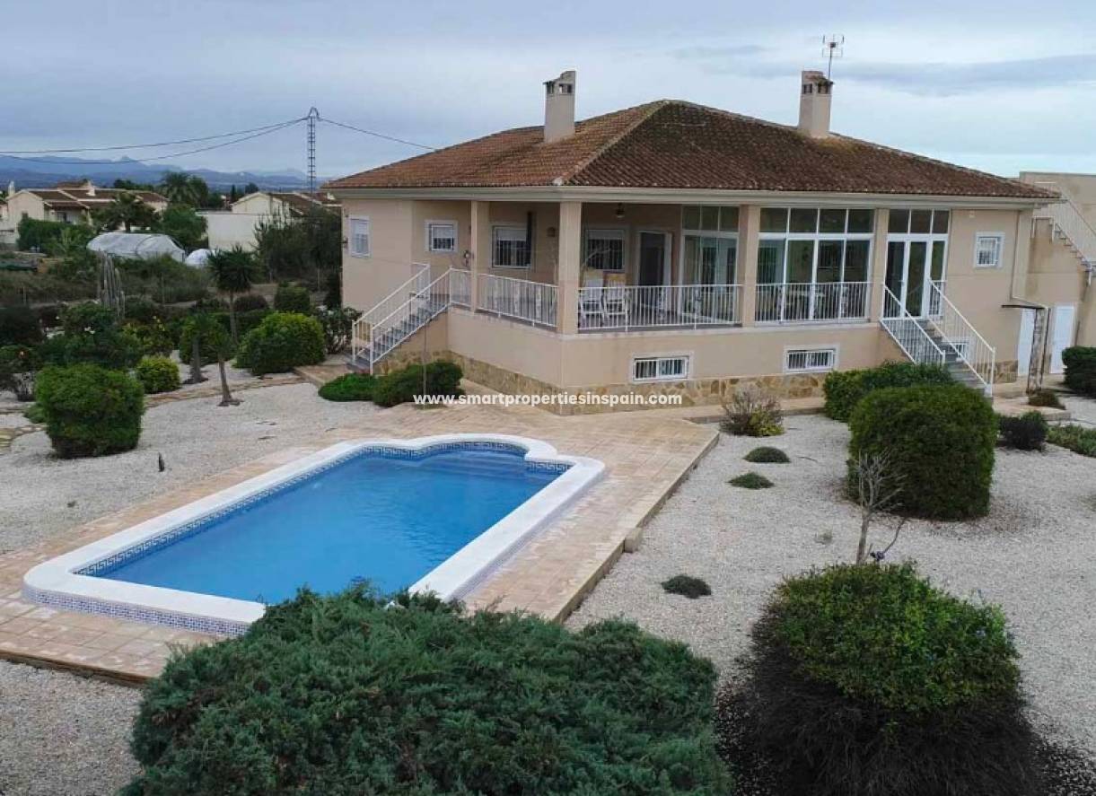 Revente - Maison de campagne - Catral