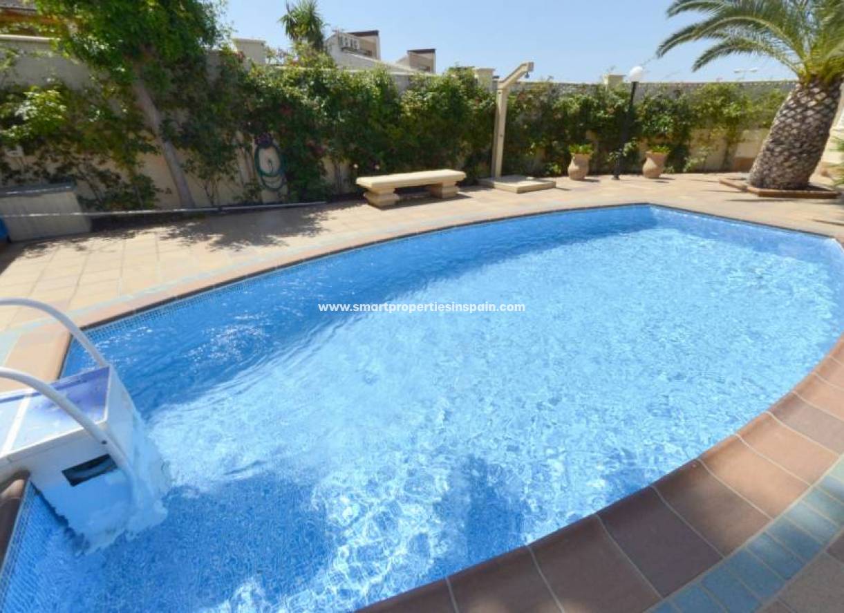Revente - Maison Individuelle - Alicante