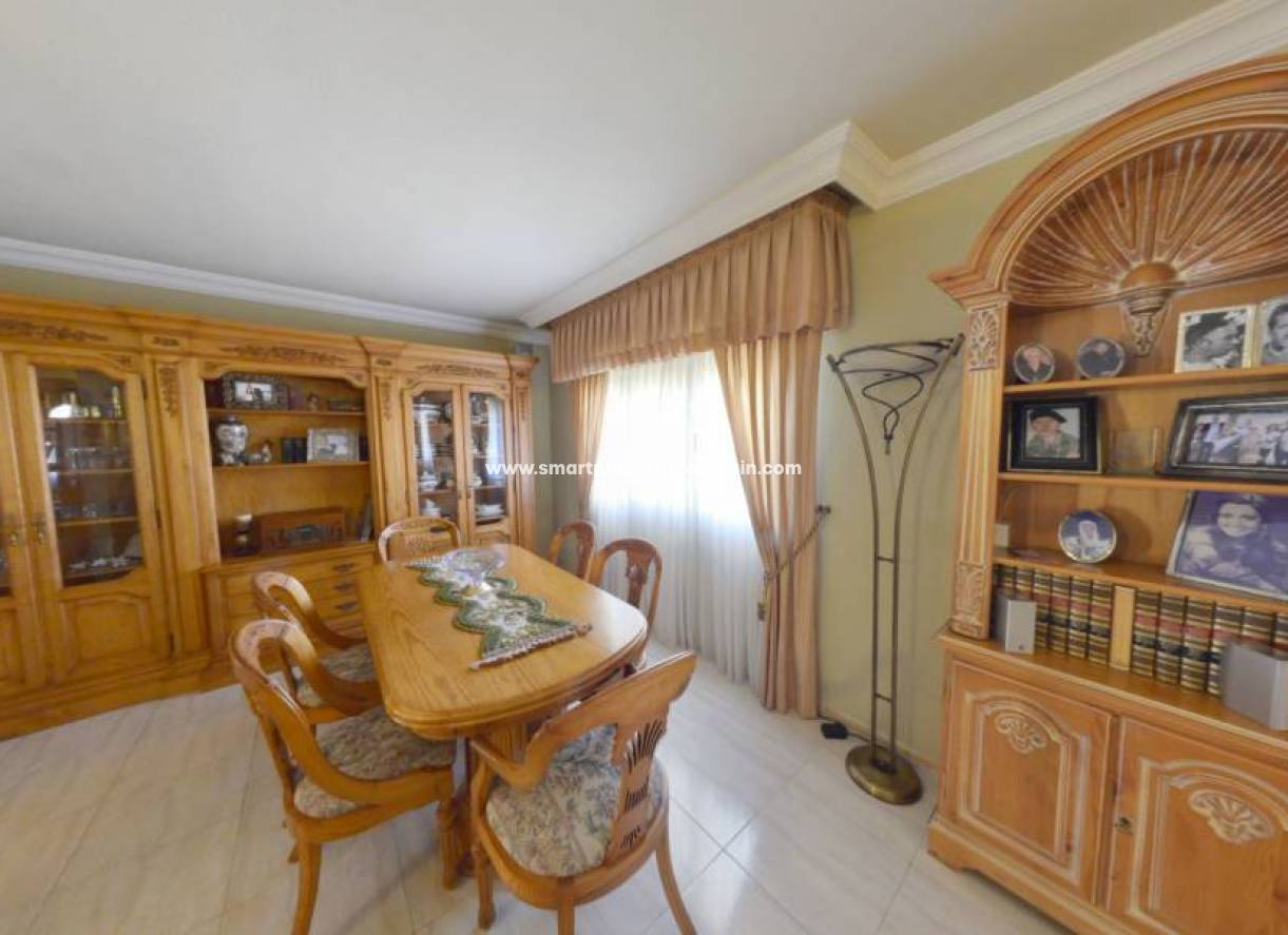 Revente - Maison Individuelle - Alicante