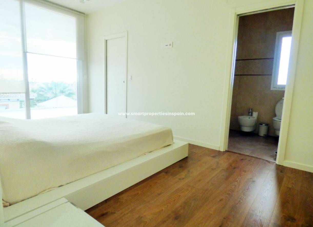 Revente - Maison Individuelle - La Marina - Urbanización La Marina