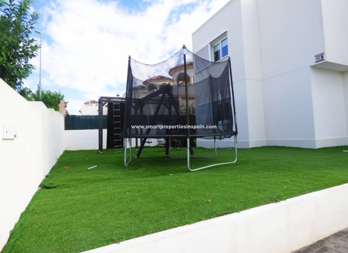 Revente - Maison Individuelle - La Marina - Urbanización La Marina