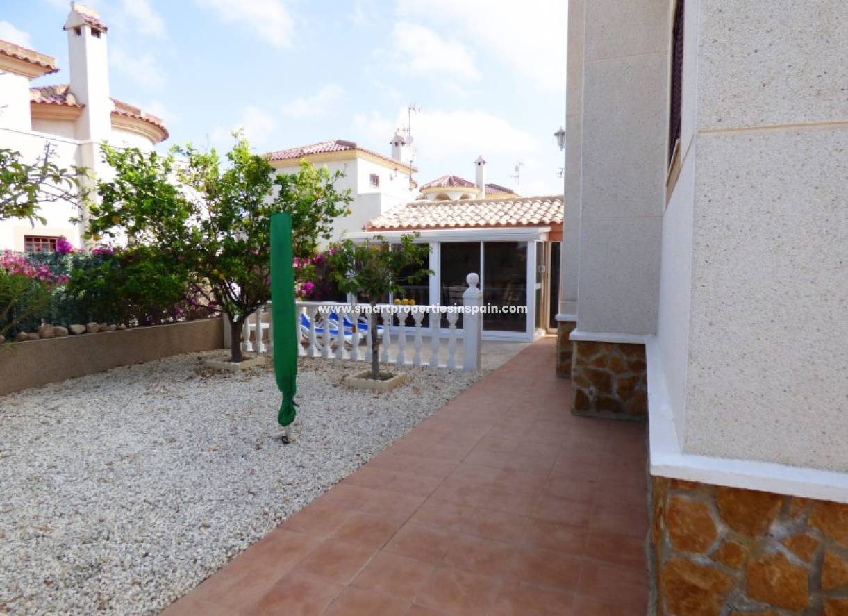 Revente - Maison Individuelle - La Marina - Urbanización La Marina