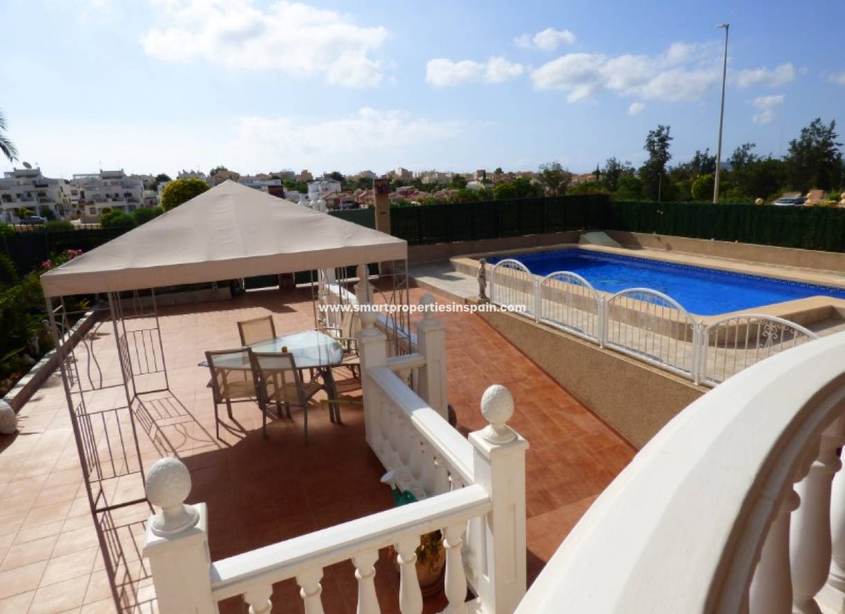 Revente - Maison Individuelle - La Marina - Urbanización La Marina