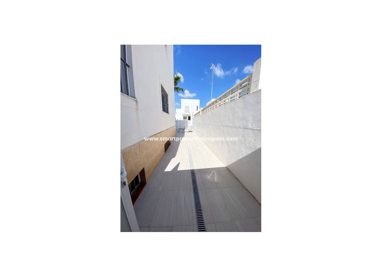 Revente - Maison Individuelle - La Marina - Urbanización La Marina