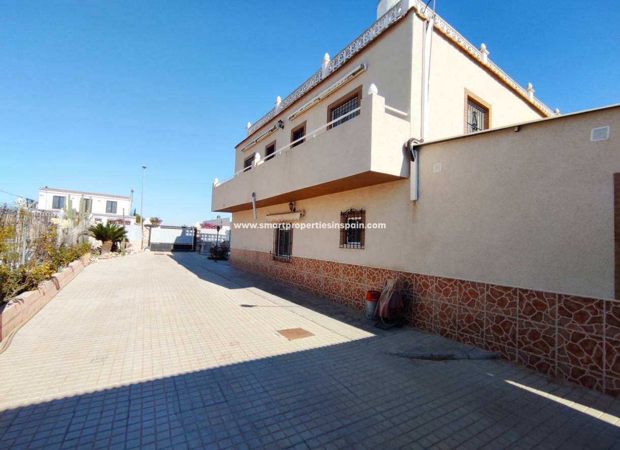 Revente - Maison Individuelle - La Marina - Urbanización La Marina