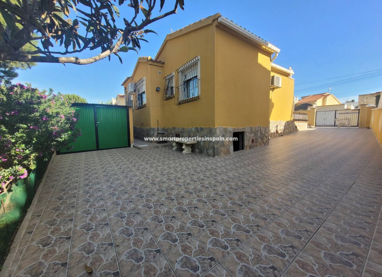 Revente - Maison Individuelle - La Marina - Urbanización La Marina