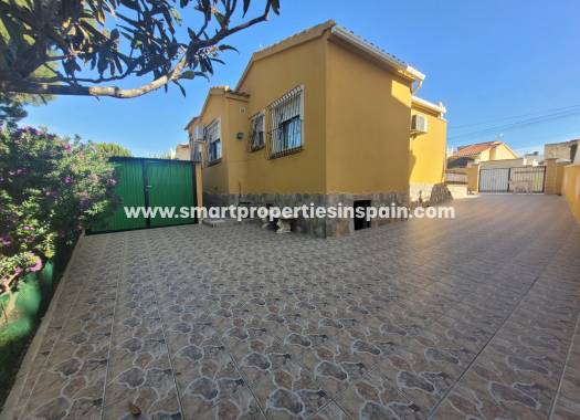 Revente - Maison Individuelle - La Marina - Urbanización La Marina