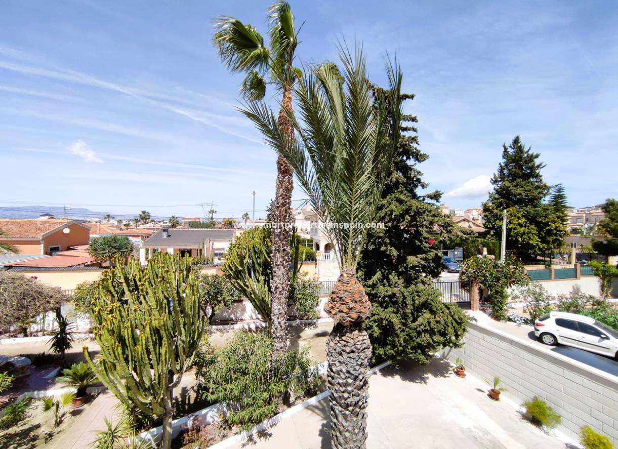 Revente - Maison Individuelle - La Marina - Urbanización La Marina