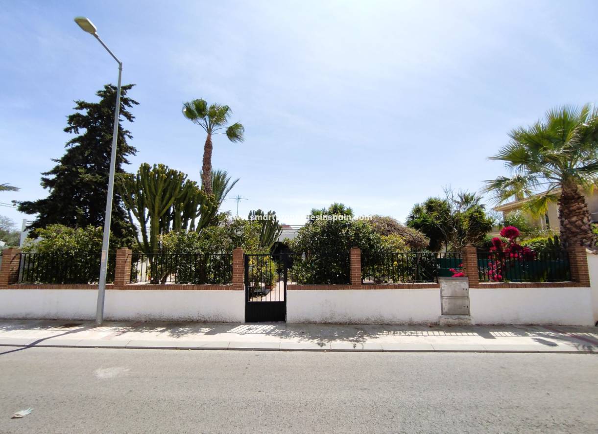 Revente - Maison Individuelle - La Marina - Urbanización La Marina