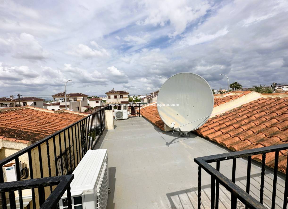 Revente - Maison Individuelle - La Marina - Urbanización La Marina