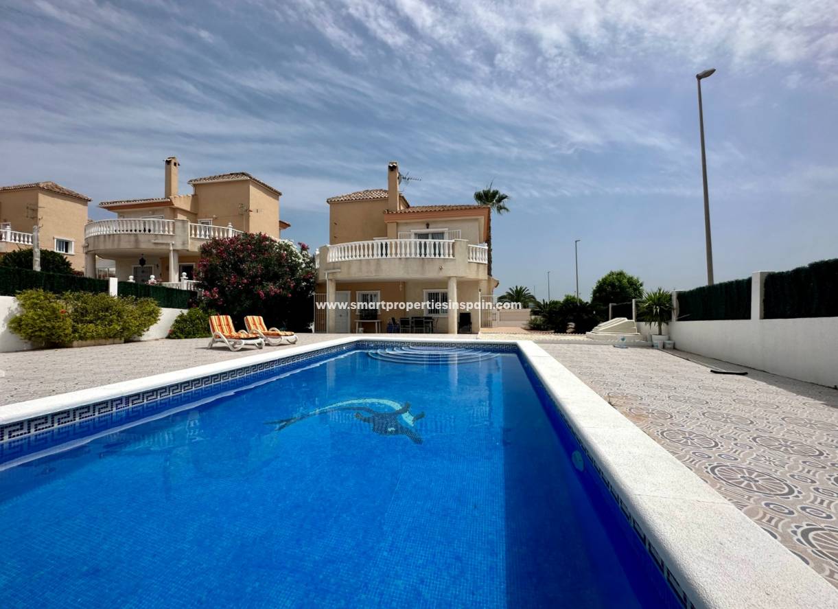 Revente - Maison Individuelle - La Marina - Urbanización La Marina