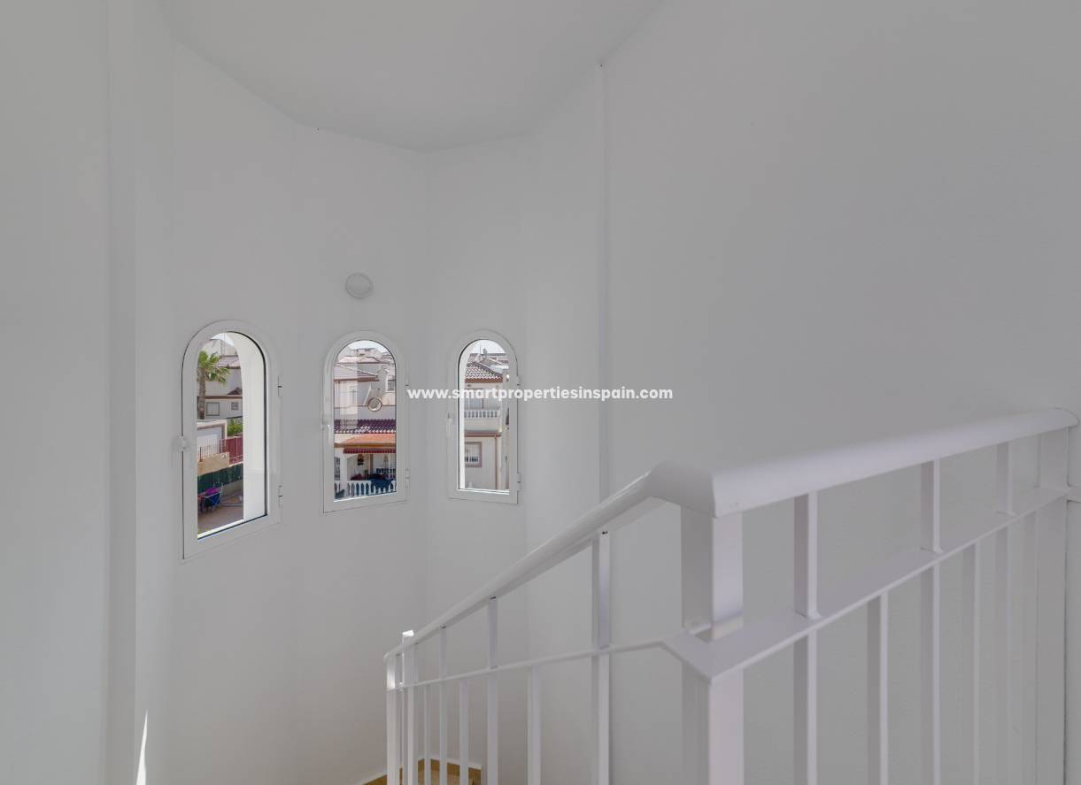 Revente - Maison Individuelle - La Marina - Urbanización La Marina
