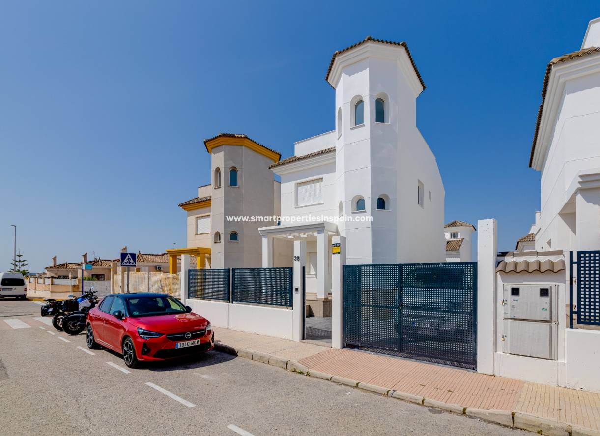 Revente - Maison Individuelle - La Marina - Urbanización La Marina