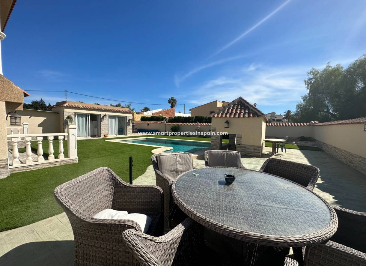Revente - Maison Individuelle - La Marina - Urbanización La Marina