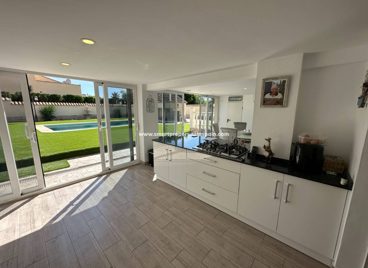 Revente - Maison Individuelle - La Marina - Urbanización La Marina