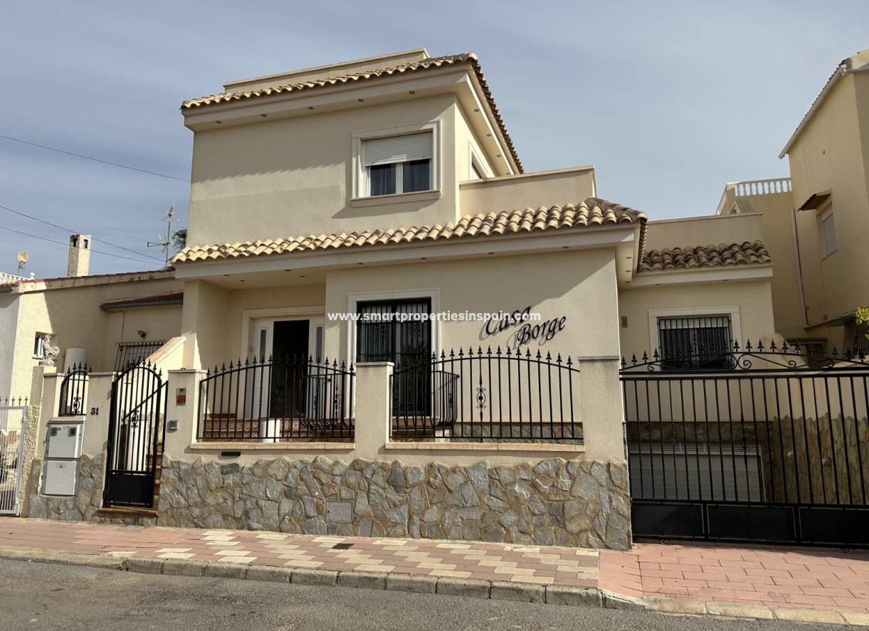 Revente - Maison Individuelle - La Marina - Urbanización La Marina