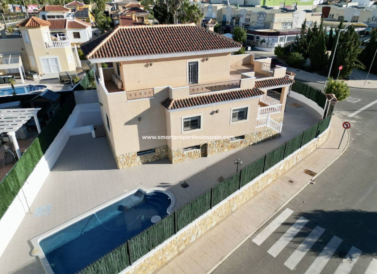 Revente - Maison Individuelle - La Marina - Urbanización La Marina