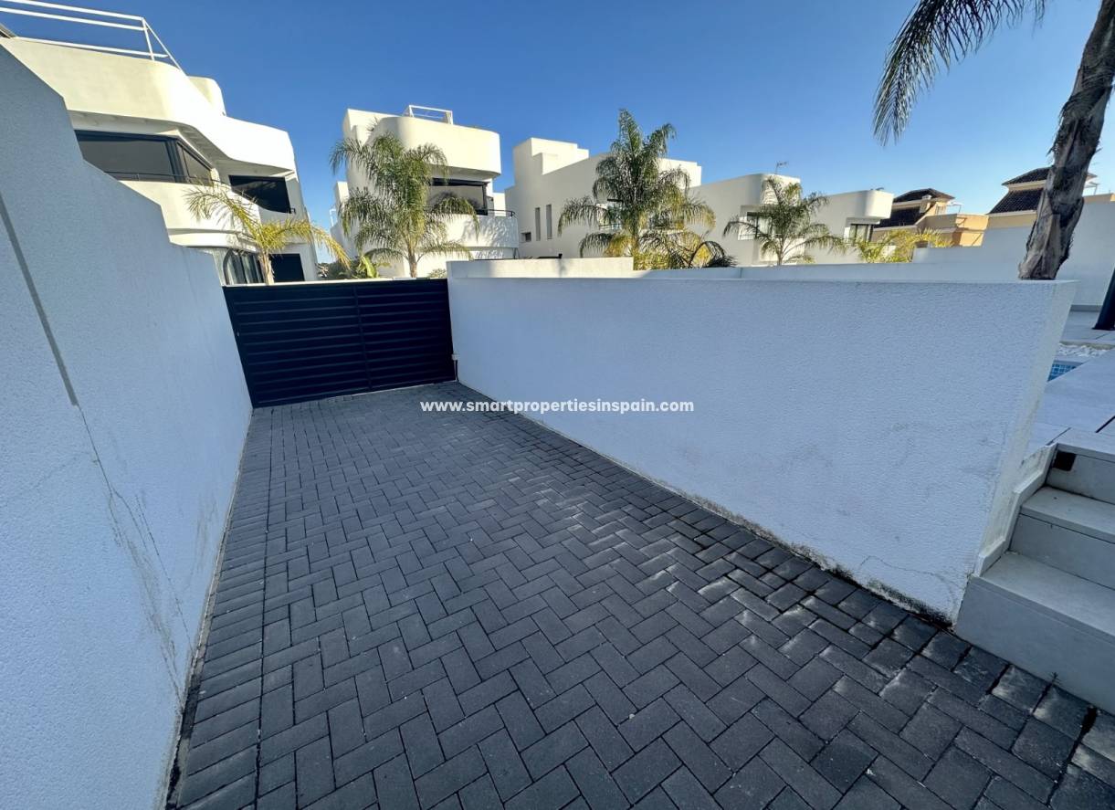 Revente - Maison Individuelle - La Marina - Urbanización La Marina