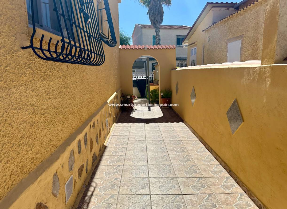 Revente - Maison Individuelle - La Marina - Urbanización La Marina
