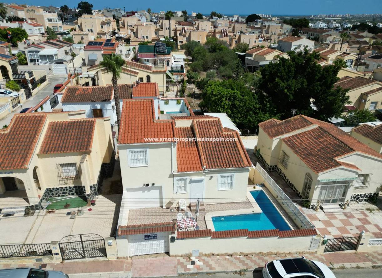 Revente - Maison Individuelle - La Marina - Urbanización La Marina