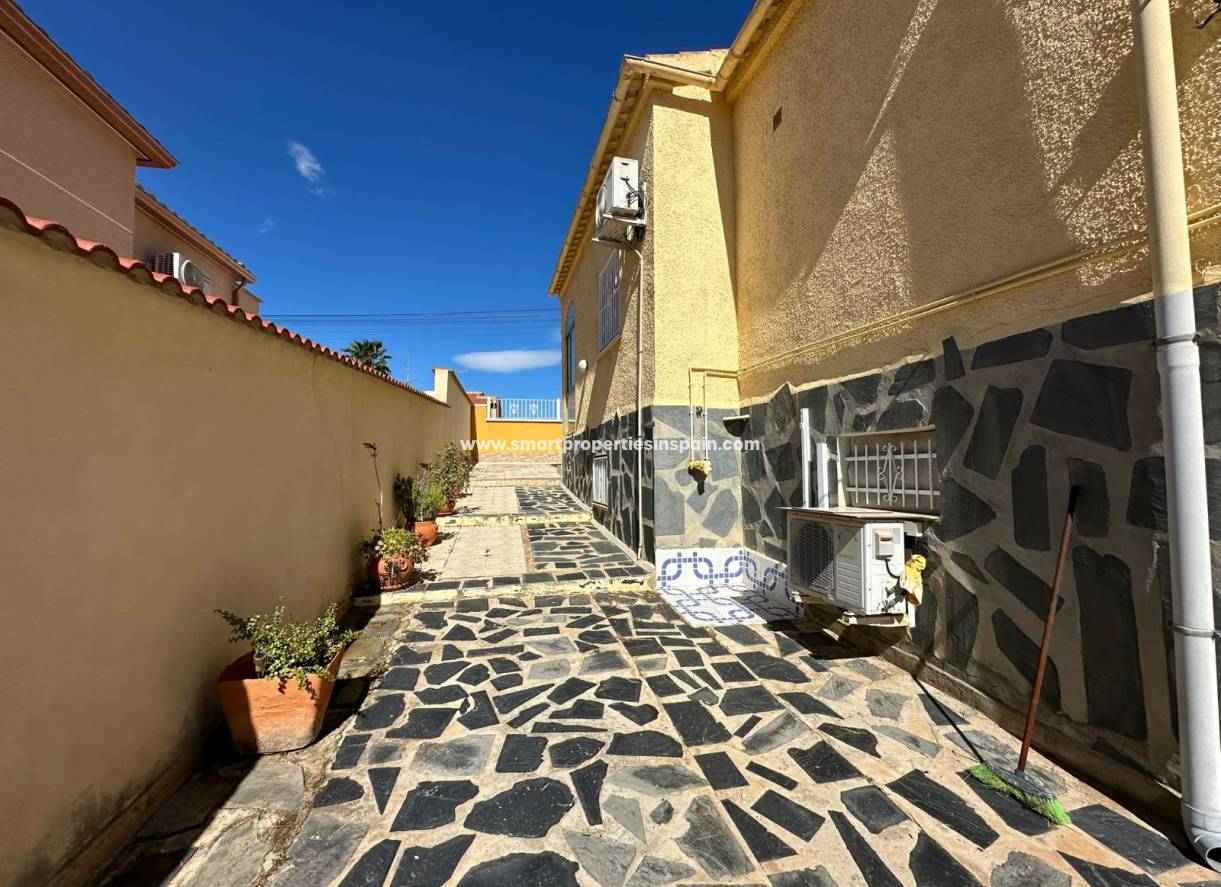 Revente - Maison Individuelle - La Marina - Urbanización La Marina