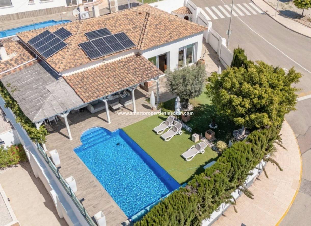 Revente - Maison Individuelle - La Marina - Urbanización La Marina