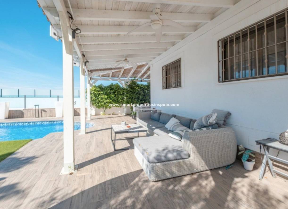Revente - Maison Individuelle - La Marina - Urbanización La Marina