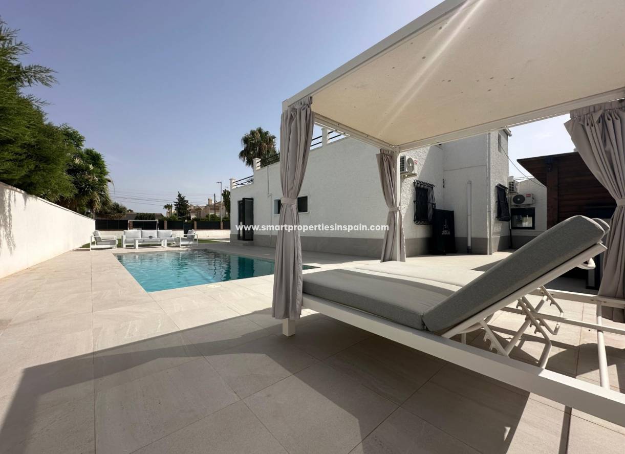 Revente - Maison Individuelle - La Marina - Urbanización La Marina