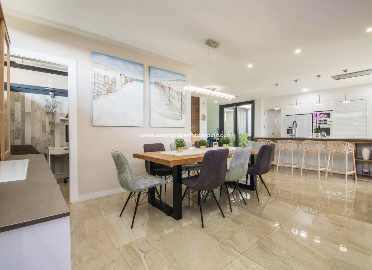 Revente - Maison Individuelle - Monforte del Cid