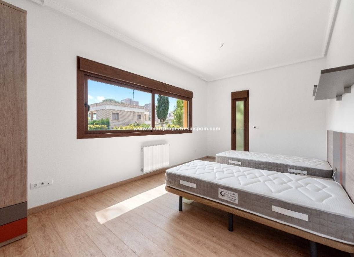 Revente - Maison Individuelle - Orihuela Costa